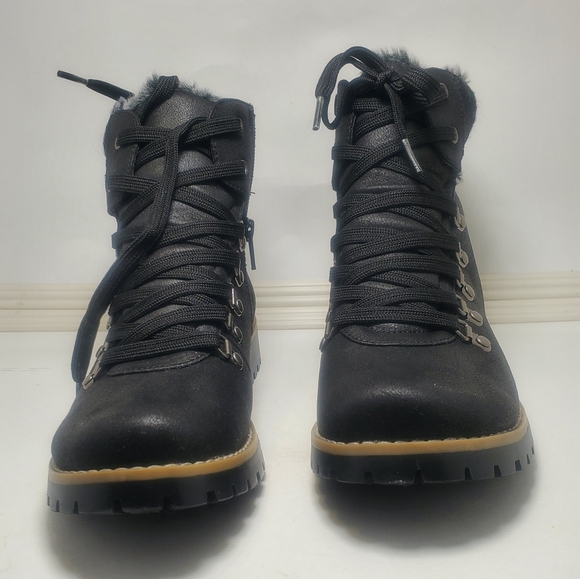 NIB Women's Cliffs Hiking Boots SZ 7.5 - Picture 3 of 6